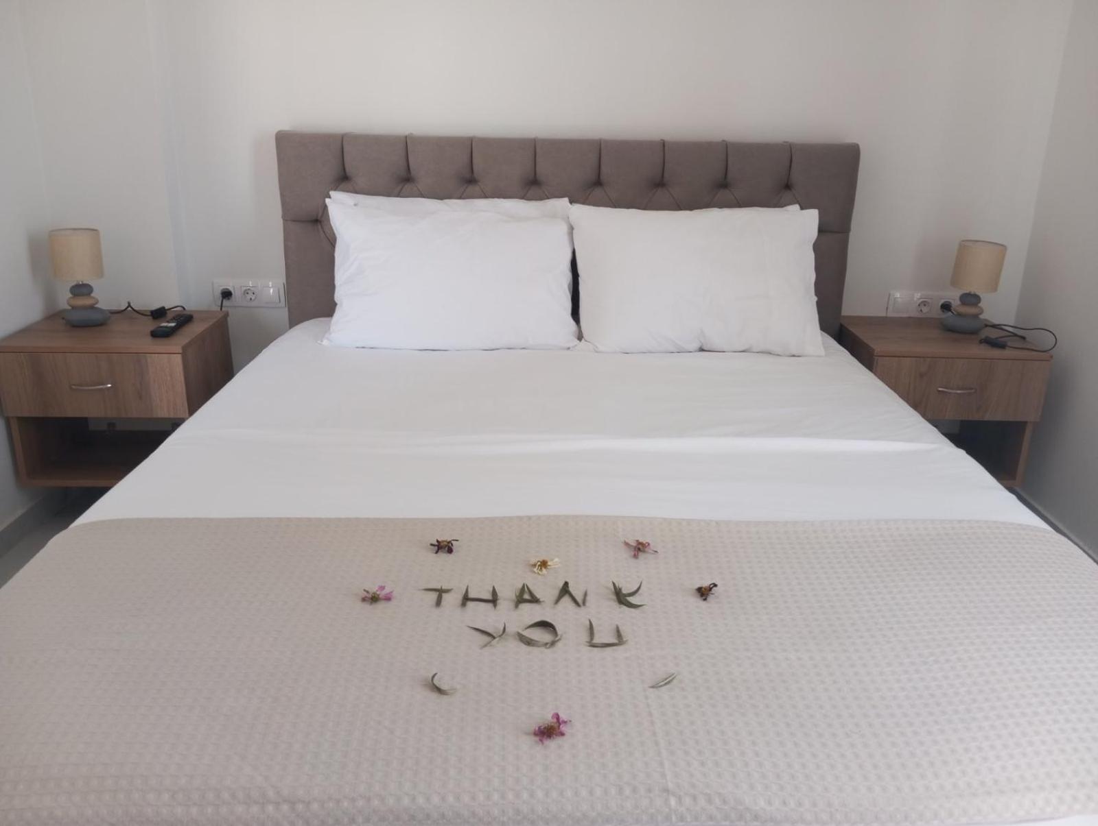 Three Charites Resort Γιάλοβα Εξωτερικό φωτογραφία